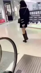 又白又嫩的良家，不一般的技术
