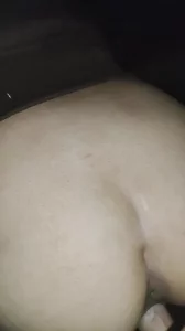男大停车场后入肥臀炮友